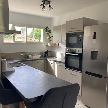 Σπίτι διακοπών Maison Au Calme A 900m Du Bourg